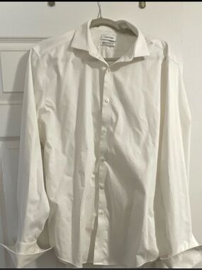 Calvin Klein Men's Classic White Button-Down Dress Shirt